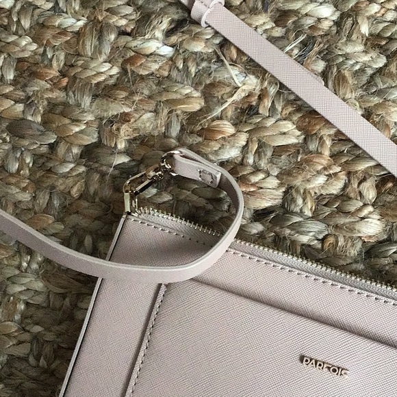 NWOT Parfois cream crossbody bag - Picture 3 of 4